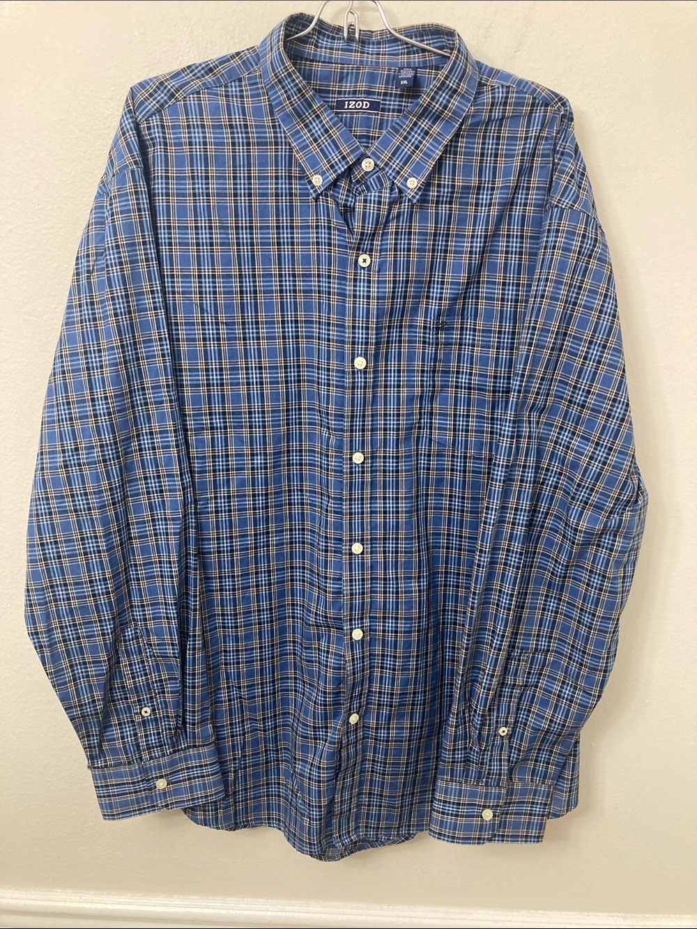 Izod Men's Blue Plaid Button-Down Shirt